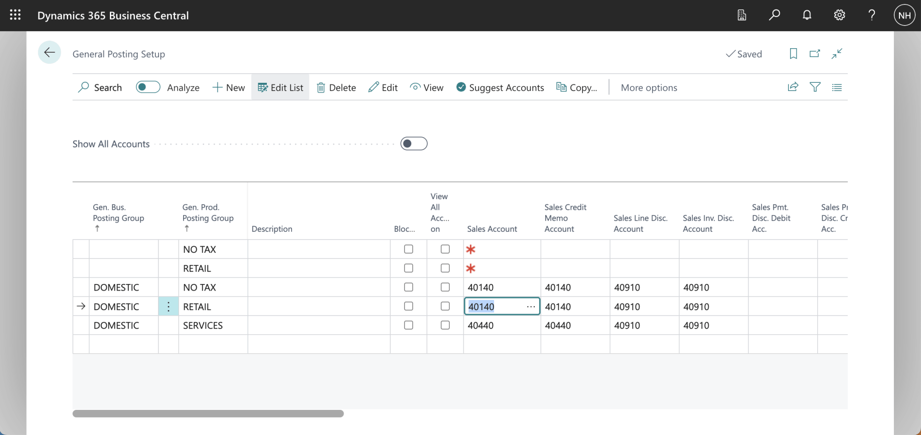 If we sell a RETAIL item to a DOMESTIC customer the 40140 Resale of Goods account should be used to record the sale.